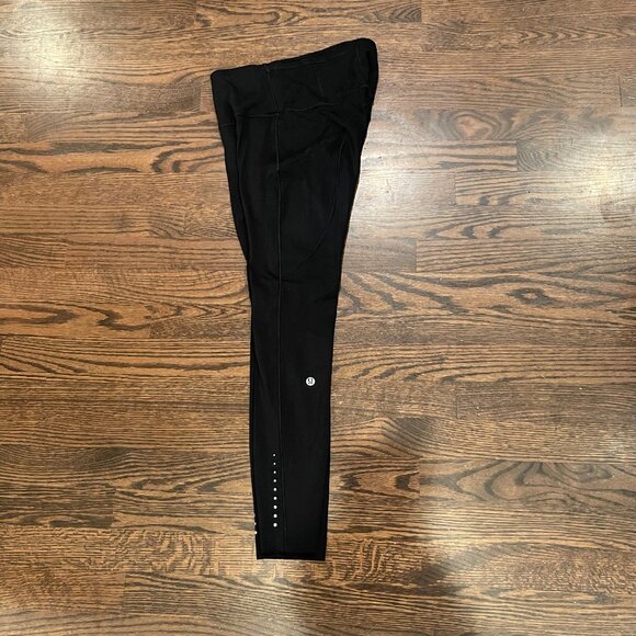 Lululemon Fast and Free High Rise Tight in Black, 25", Size 4 - Picture 5 of 10